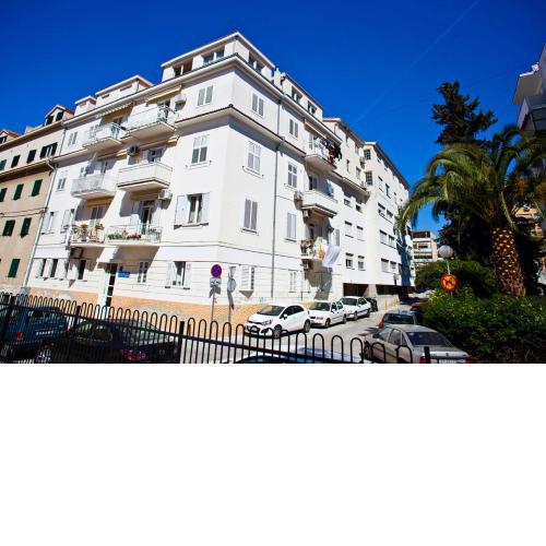 Split Apartments Peric