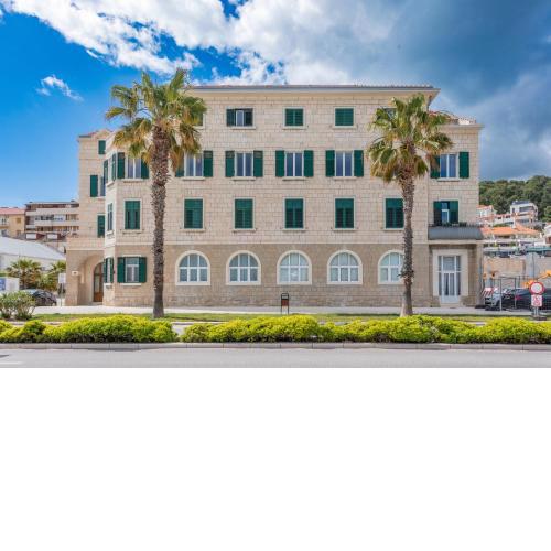 Split Coast Apartment