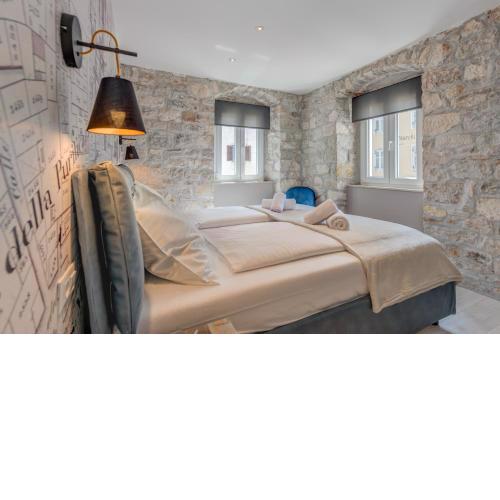 Split Palace Luxury Retreat