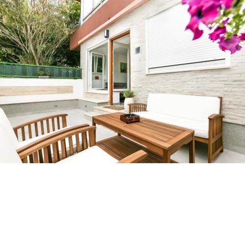 Split Retreat @ Town Center w/terrace