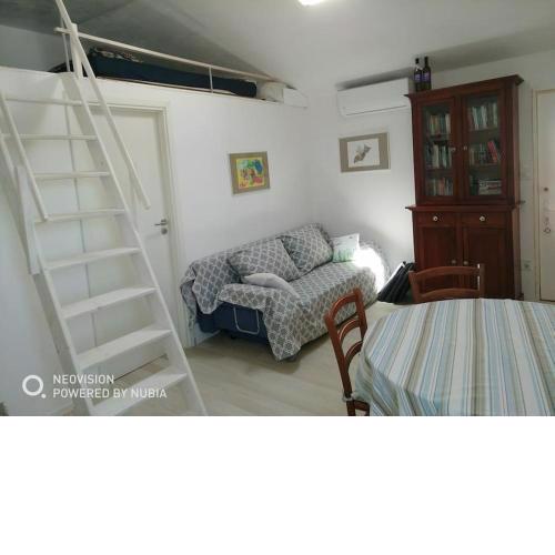 Sporty Studio Apartment