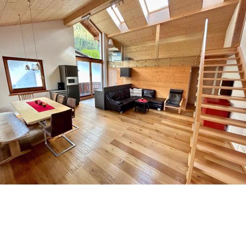 StarkApart - XL-Wohnung-geräumig-stilvoll