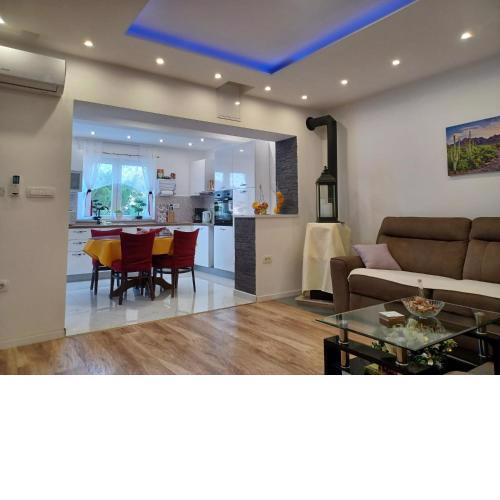 Starlight Apartment