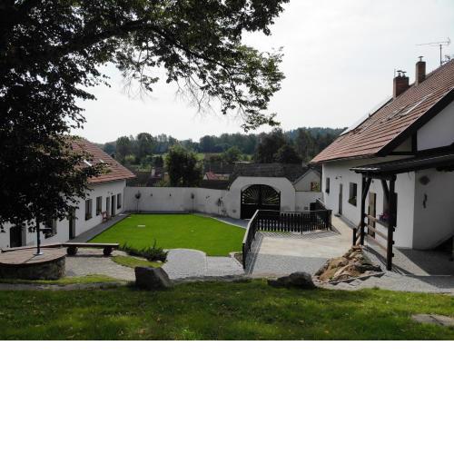 Statek Český Dvůr