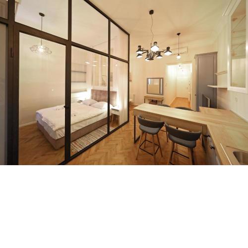 Stay Swanky Bed & Breakfast