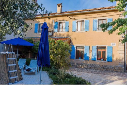 Stone House Ra