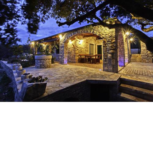 Stone House San Pelegrin