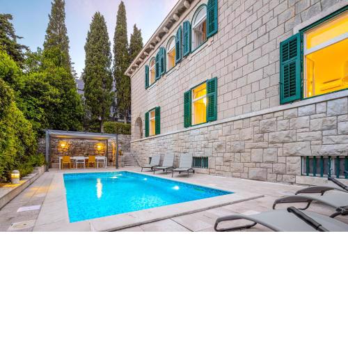 Stone Villa Majestic w Pool - Split Center