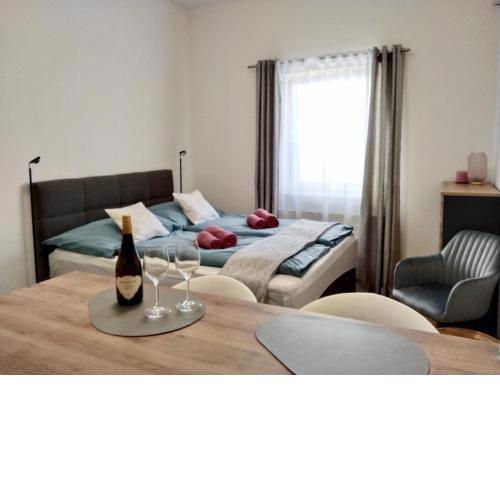 STPOELTEN-VERMIETUNG Quiet Apartment - air-conditioned - center of Sankt Pölten - Smart TV