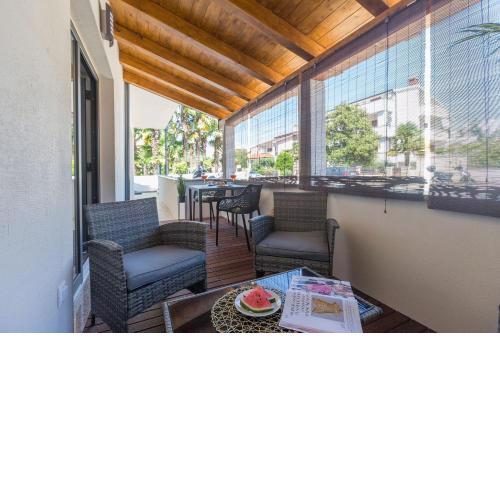 Strandnahes, modernes Apartment mit privater Terrasse, Grill - nur 250 Meter zum Strand