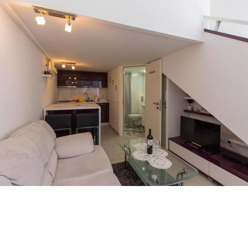 Studio Adriatic View - Studio Apartment with Sea View