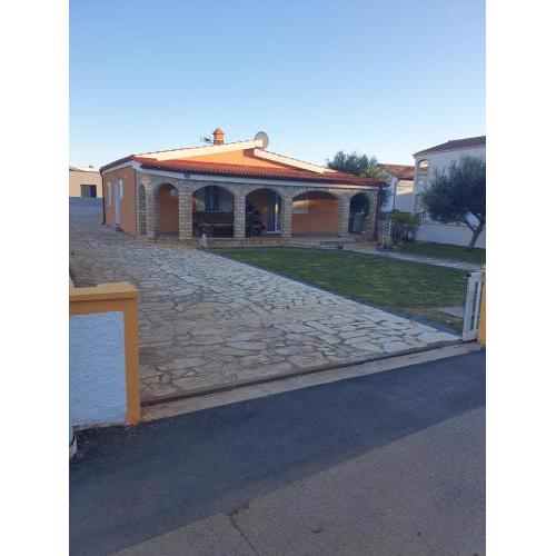 Studio apartman I mali apartman