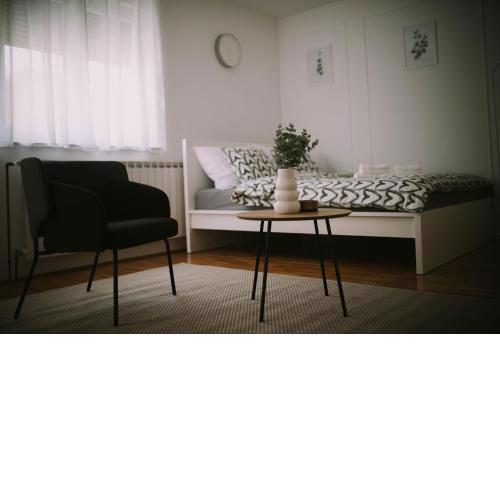 Studio Apartment E&D, free private parking, loggia
