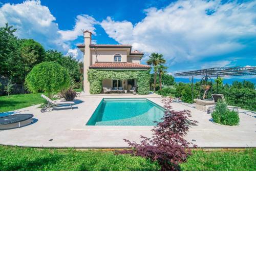 Studio Apartment in Villa Arta