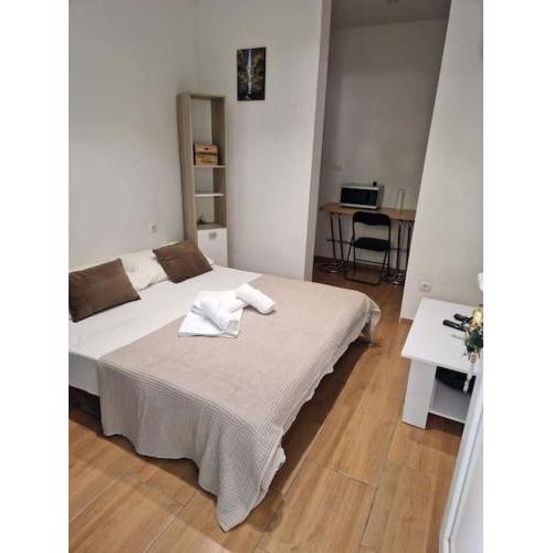 Studio Apartment Mank2