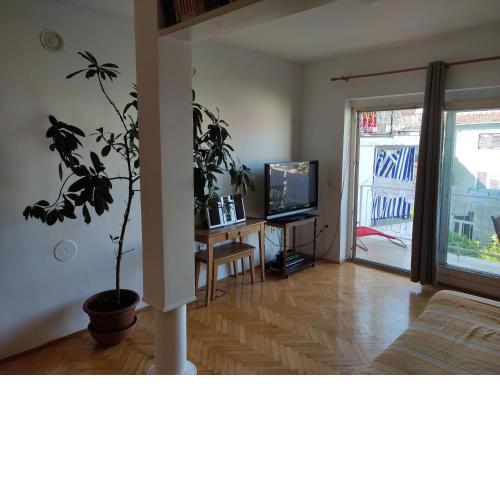 Studio Apartment Markomatea