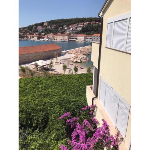 studio apartment near the beach-Ilda Radonic