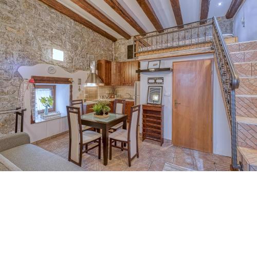 Studio Apartment Rustica Opatija - Happy Rentals
