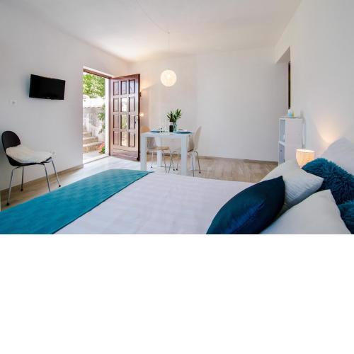 Studio apartment Stella