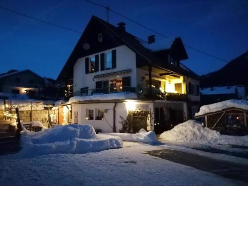 Studio Holunder Weissbriach
