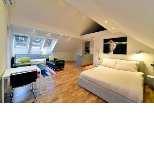 Studio IN - top center