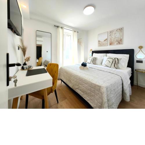 Studio & rooms Fjok