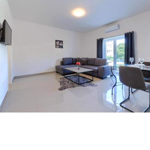 Studio Villa Amra-3 by Interhome