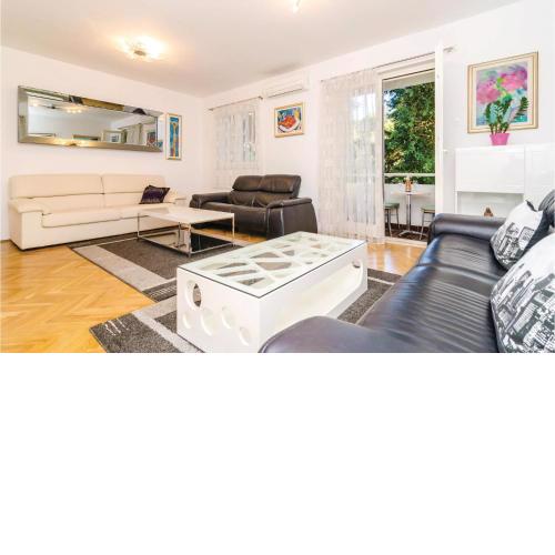 Stunning Apartment In Dubrovnik With Wifi