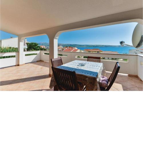 Stunning Apartment In Kustici With Kitchen