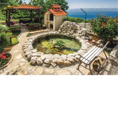 Stunning Apartment In Omis With Wifi