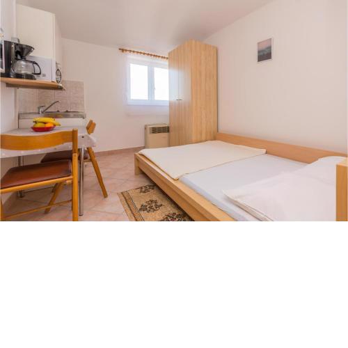 Stunning Apartment In Sveti Filip I Jakov