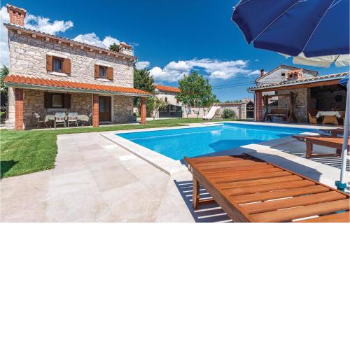 Stunning Home In Divsici With Kitchen