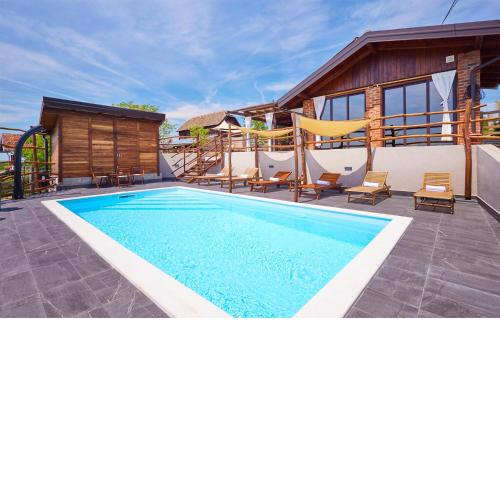 Stunning Home In Popovaca With Wifi