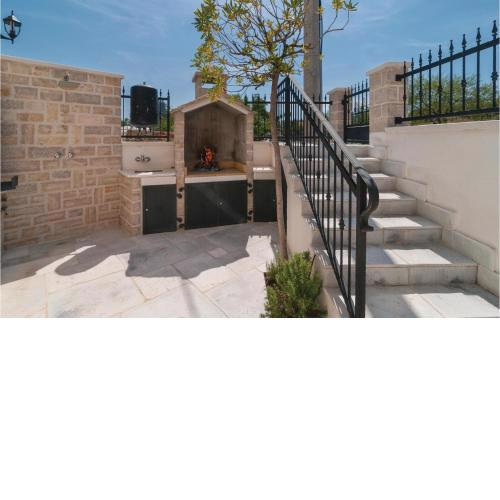Stunning Home In Primosten With Kitchen
