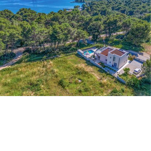 Stunning Home In Pula With Outdoor Swimming Pool