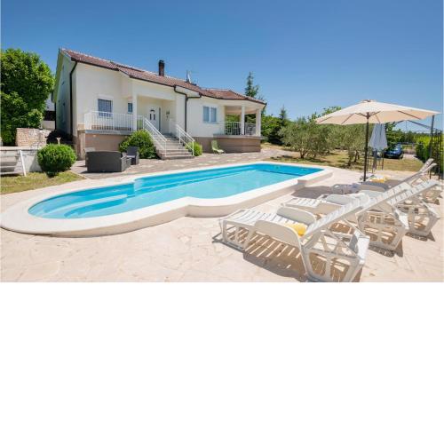 Stunning Home In Vinjani Donji With Wifi