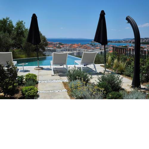 Stunning Split Villa - 5 Bedrooms - Villa Sei - Amazing Sea & City Views