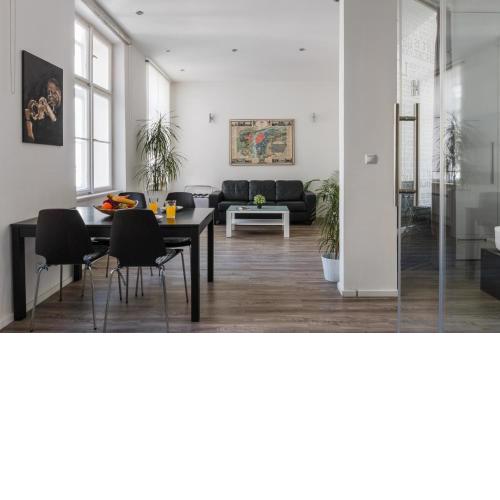 Stylish Apartment in New Town by Prague Days