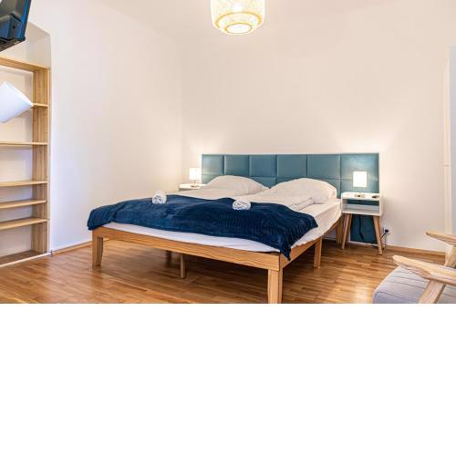 Stylish & Comfortable Studio Apt. Centrally Placed