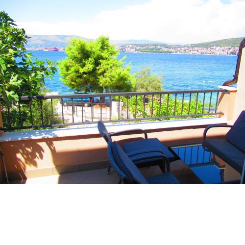 Summer Dream directly at the sea