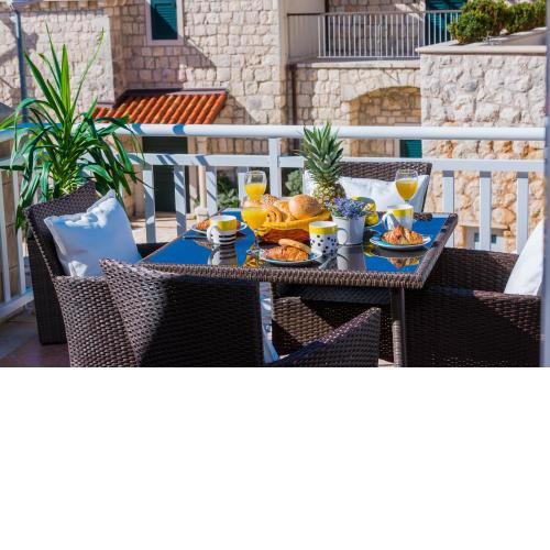 Summer Life Apartment