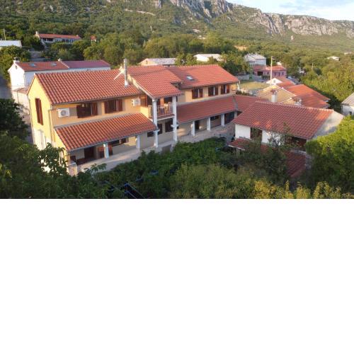 Summer Residence Illyria