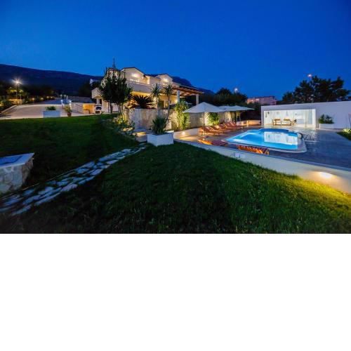 Sun-kissed luxury Mediterranean villa