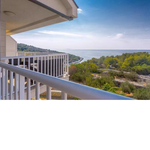 Sunlight Apartment Hvar