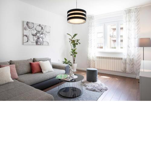 Sunny 2BDR Apartment with a Balcony