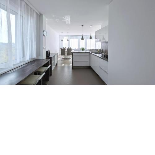 Sunny Apartment