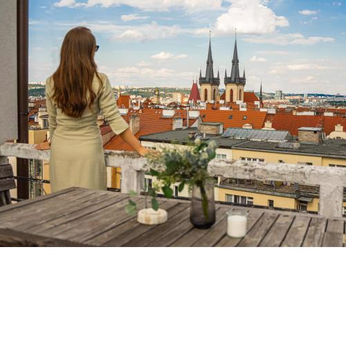 Sunny Condo in Holešovice by Prague Days
