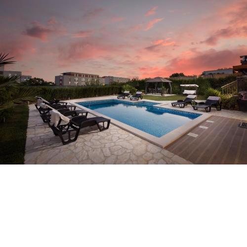 Sunny Garden Adria