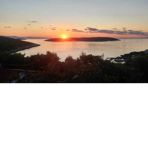 Sunrise Apartments