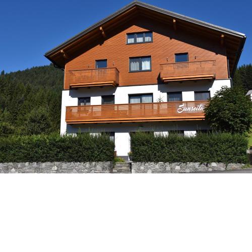 Sunseitn Apartments